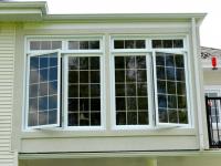 Fen&ecirc;tres &agrave; battant en PVC avec carrelage